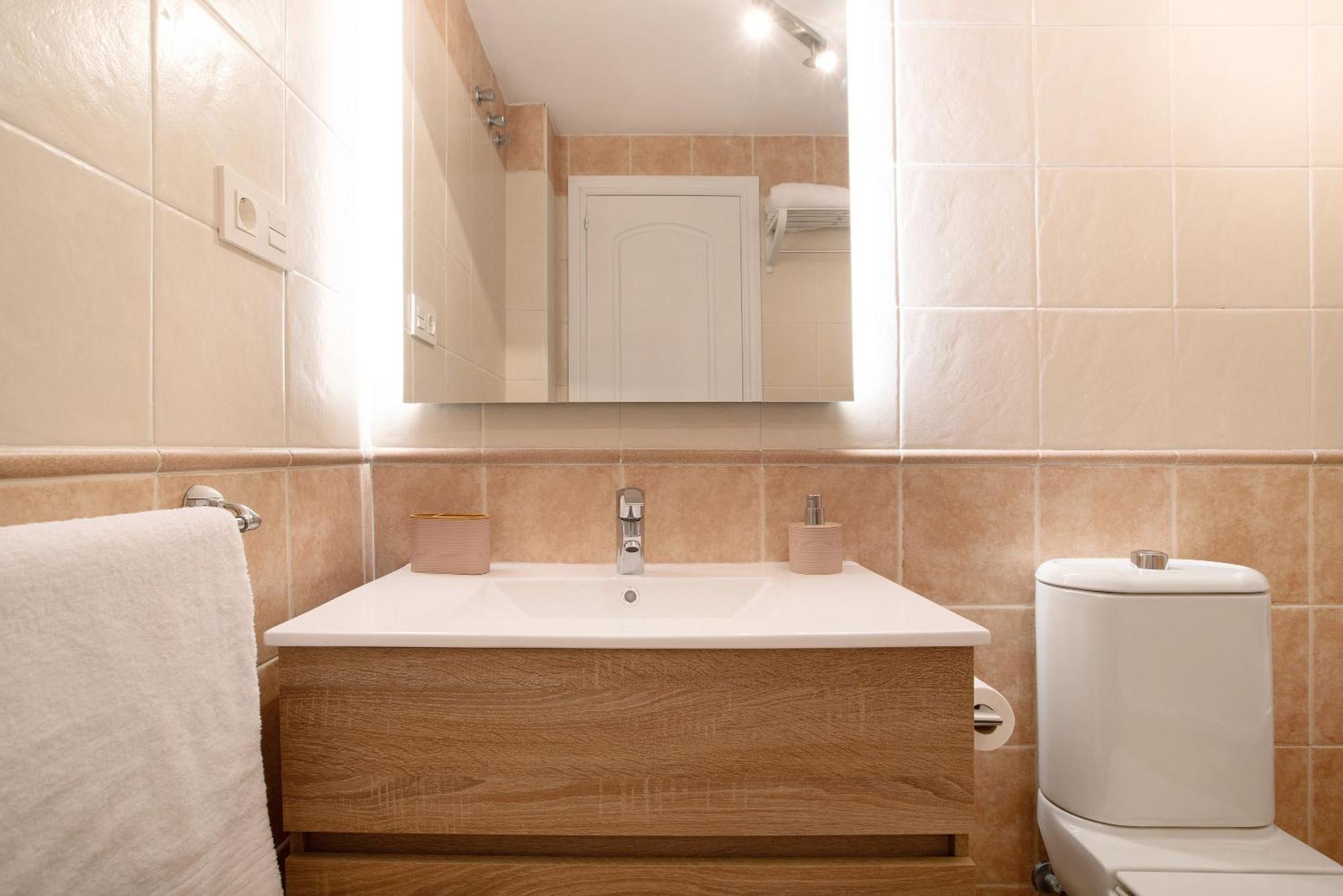 Apartamento Carlos Haya Málaga Exterior foto